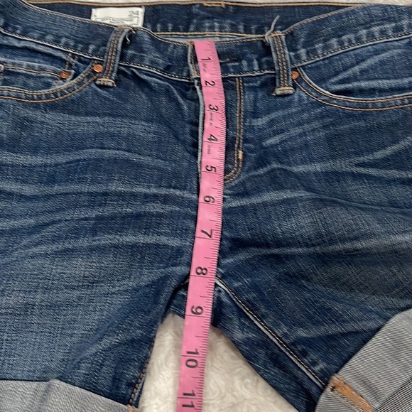 GAP 1969 SEXY BOYFRIEND SHORTS size 24 in Fleut Wash slightly distressed. EUC - Picture 11 of 14